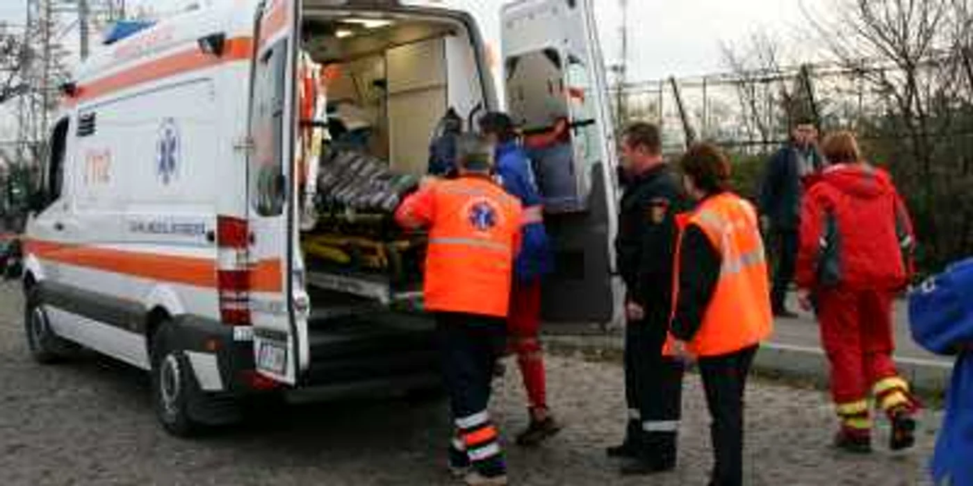 Femeia a ajuns la spital cu şase coaste rupte