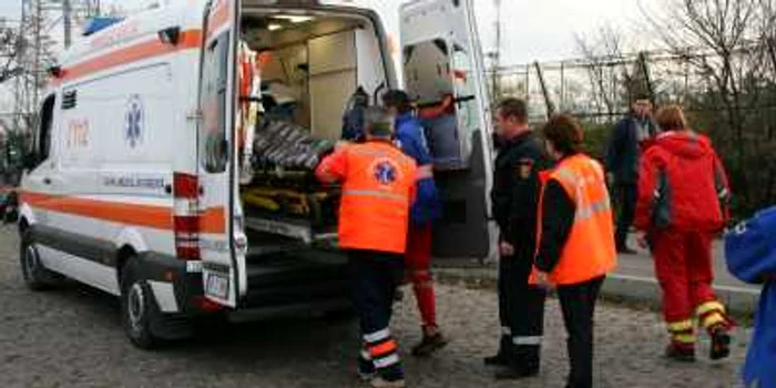 Femeia a ajuns la spital cu şase coaste rupte