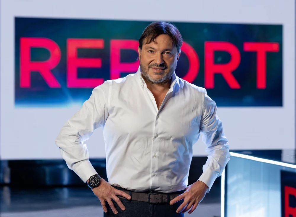 Mașina unui jurnalist italian de investigații a explodat în fața casei. Autoritățile suspectează un atac mafiot