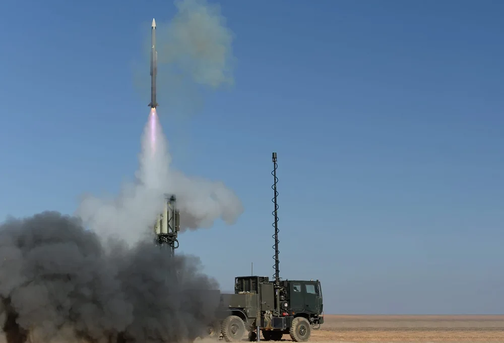 Cerere ridicată de comenzi militare în Europa. Un producător israelian de rachete și drone intră pe piața din România