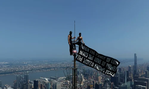 Cerere in casatorie cuplu Empire State Building FOTO: Instagram/angela_nikolau