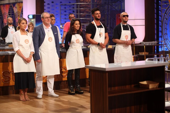 Andreea Ibacka, Florin Busuioc, Ruby, Dorian Popa şi Pacha Man le-au dat o mână de ajutor concurenţilor în bucătăria MasterChef FOTO Pro TV