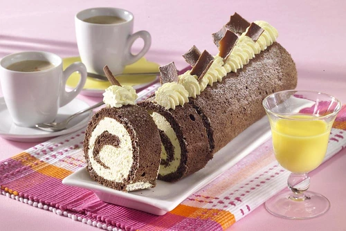 rulada cu frisca si cacao jpeg