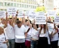 Aproximativ 200 de persoane au ieşit în stradă la Craiova pentru a susţine moţiunea de cenzură