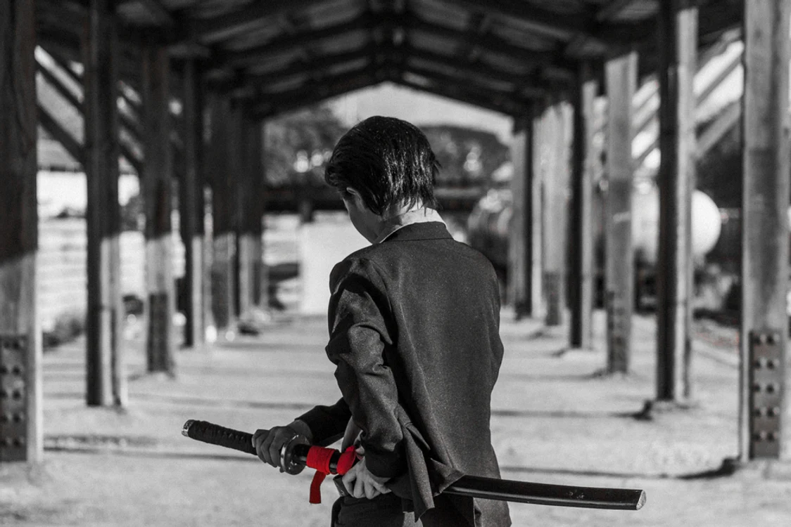  Membru yakuza cu sabie katana FOTO SHUTTERSTOCK