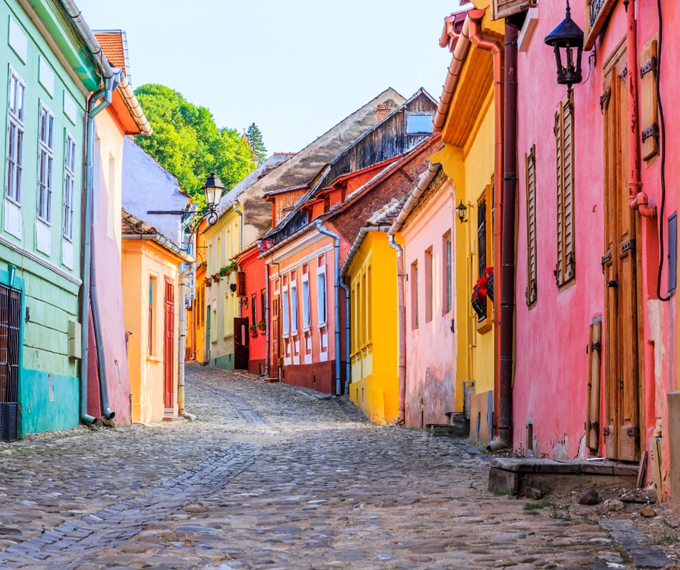 Superbele străduțe din Sighișoara Foto holidayoffice ro png