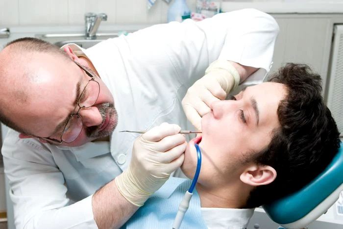 1 dentist stomatolog shutterstock 29369794 jpg jpeg