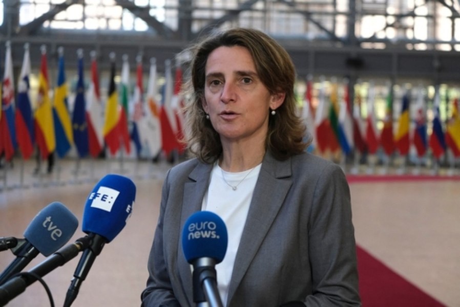 Ursula von der Leyen, învinuită de greșeli „uriașe“ în materie de climă: „Europa ar putea face implozie“