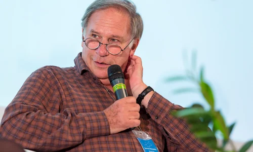 „Sînt un admirator necondiţionat al imaginaţiei“   interviu cu Robert KRULWICH jpeg