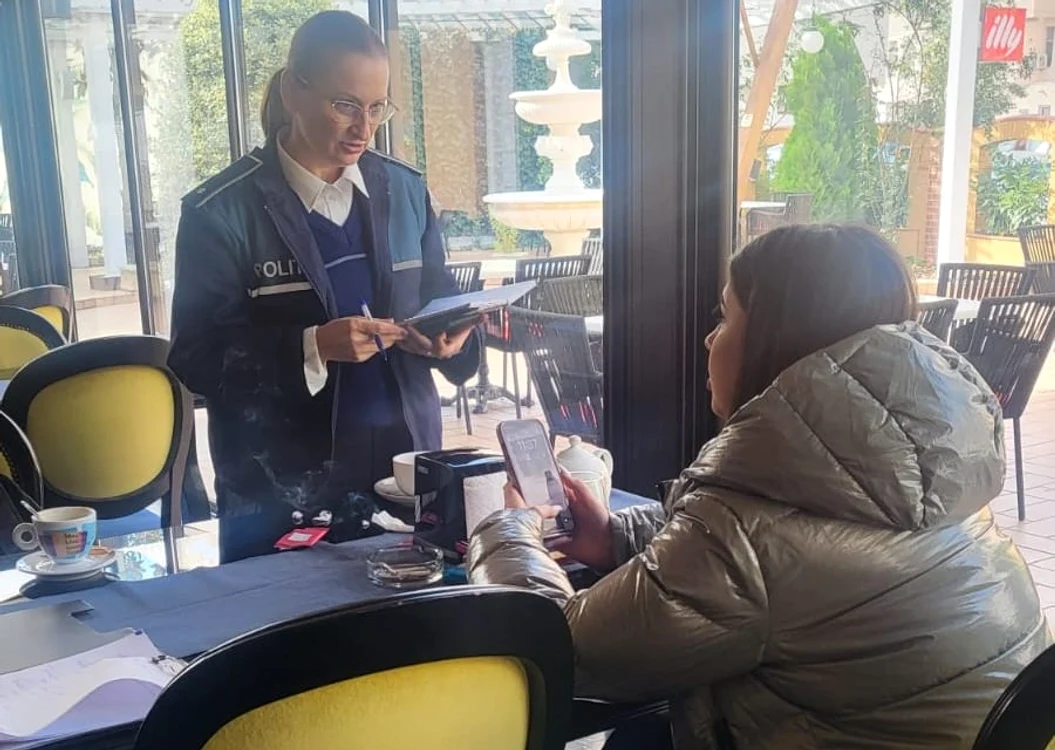 Zeci de elevi au fost depistați în timp ce chiuleau de la cursuri Foto: Poliția Gorj