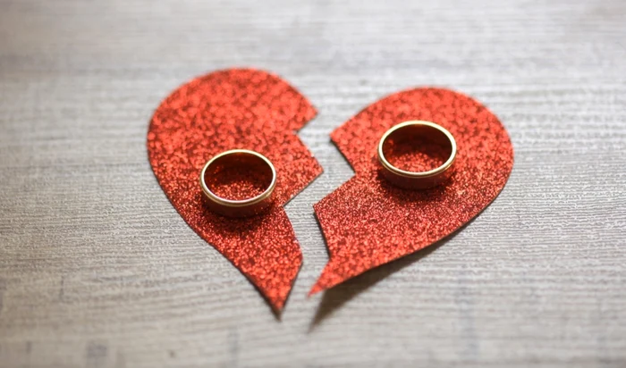 Foștii soți pot alege ce nume vor după divorț, fără acordul celuilalt / foto: arhiva Click!