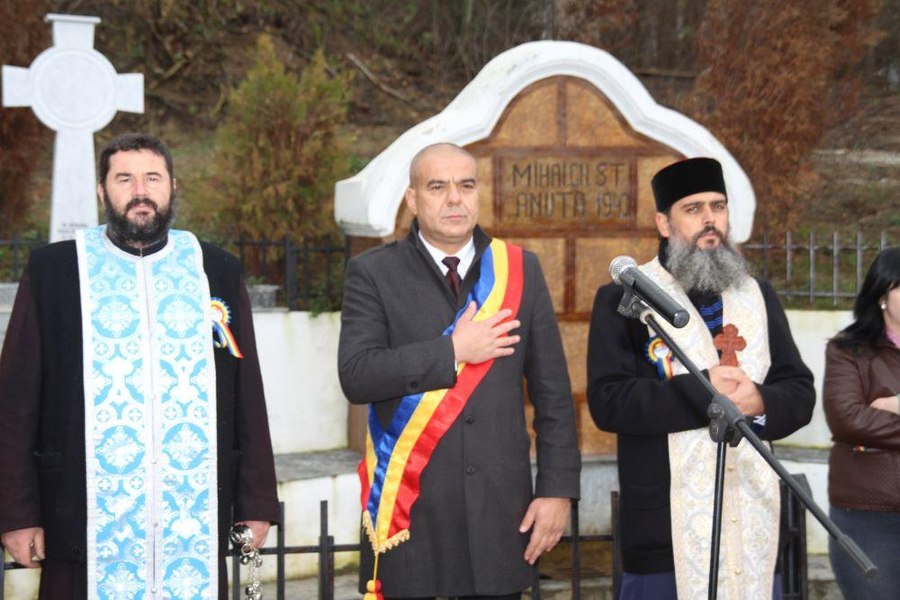 Comuna cu un singur candidat pentru postul de primar și o singură listă de candidaturi. „Dacă așa a vrut Dumnezeu!”