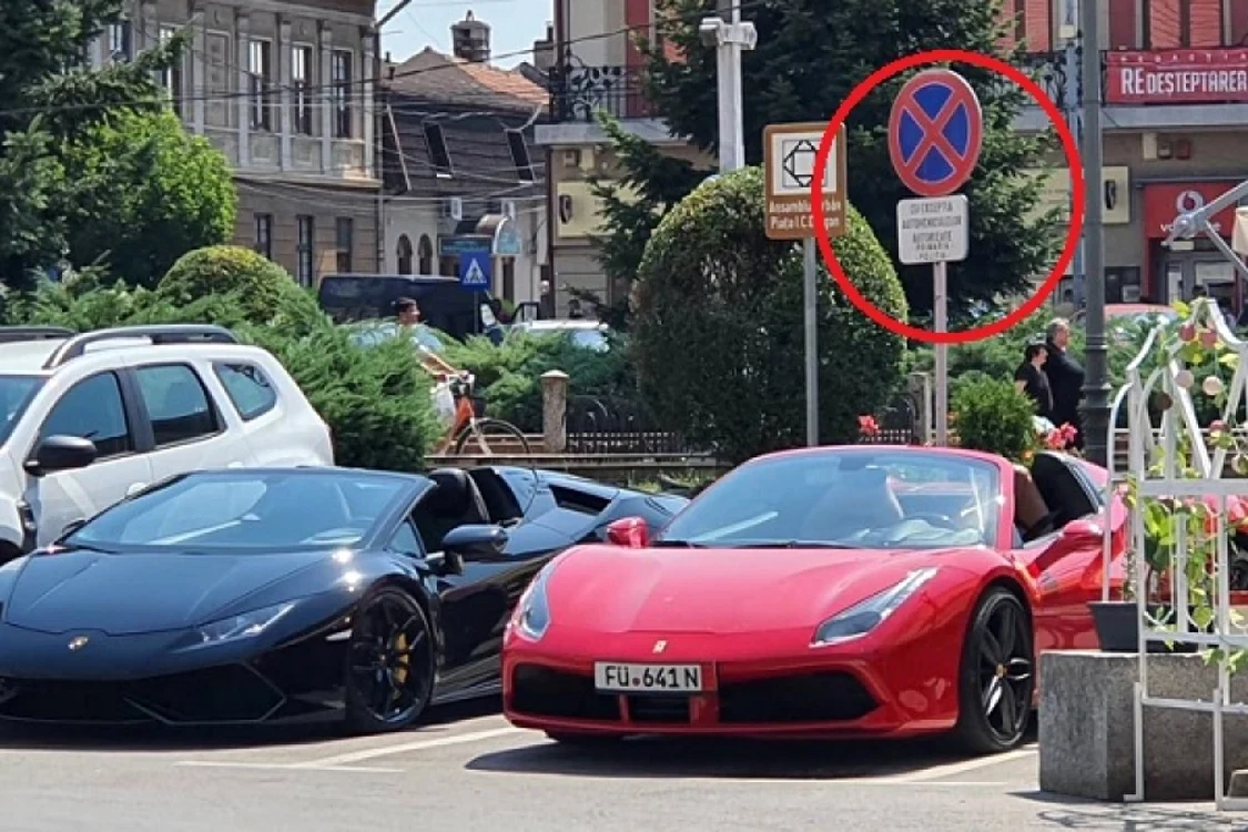 Maşinile au fost parcate pe locurile dedicate maşinilor de Poliţie FOTO lugojinfo.ro