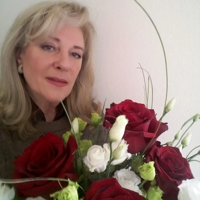 
    Stela Enache împlinește pe 24 ianuarie vârsta de 69 de ani și arată senzațional  