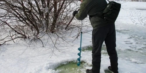 Pescuit ilegal la copcă (arhivă)