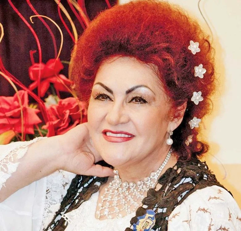 
    Elena Merișoreanu și-a făcut trei noi intervenții esteticeFoto: Arhivă personală  