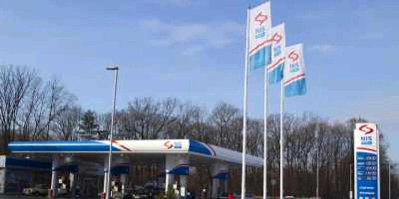NIS, divizie a Gazprom, vrea să deţină în România 40 de benzinării până la finele anului