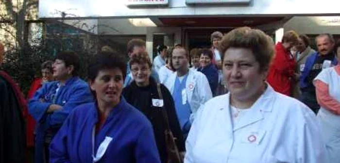 Satu Mare: Greva bugetarilor a paralizat instituţiile publice - Revista presei locale