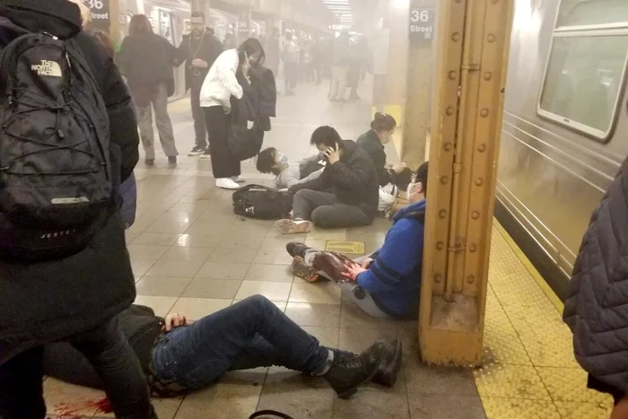 Atac armat metrou FOTO New York Post