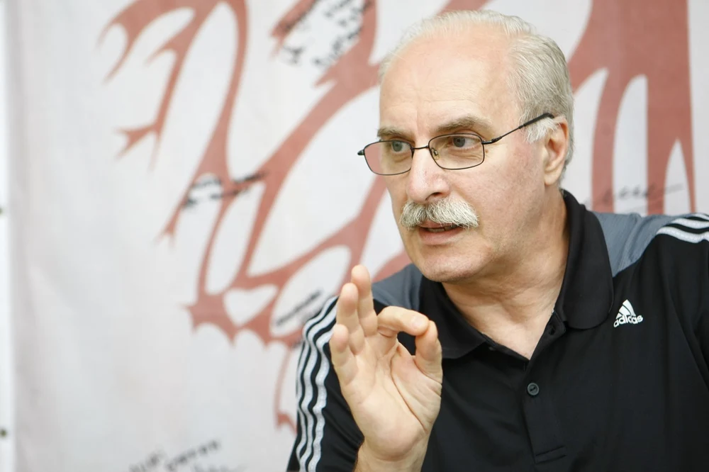 17 februarie: Marele antrenor român de gimnastică Octavian Bellu împlinește 75 de ani