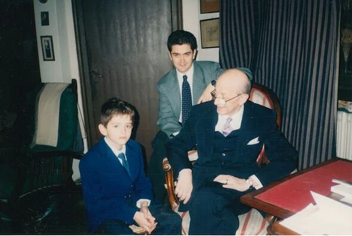 Poză rară: Alexandru, Theodor și Mihail Paleologu. Scenă de familie