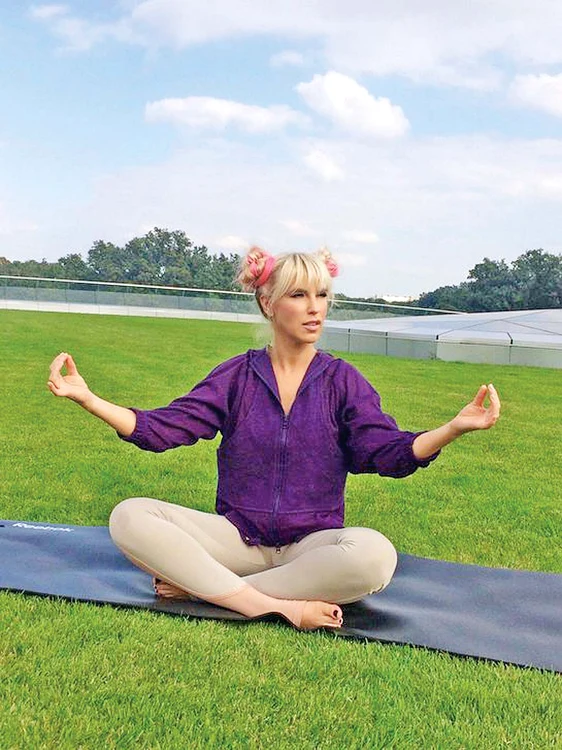 Corin Bud: ”Yoga m-a învăţat să am o minte echilibrată”