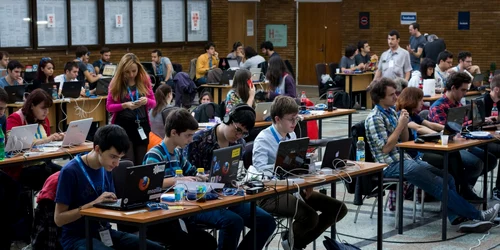 hackathon facebook rosedu foto razvan baltaretu/adevarul