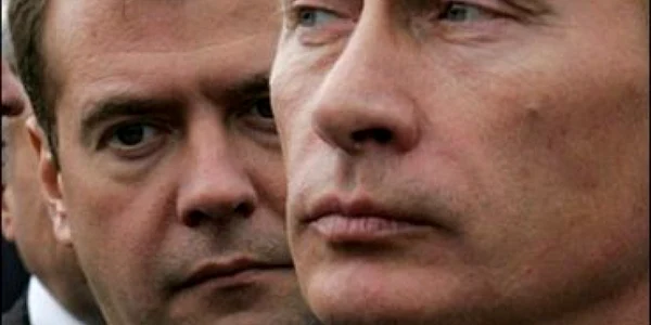 Medvedev şi Putin, maxim istoric în ceea ce privește cota de popularitate