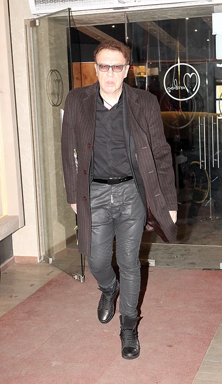 Gabriel Cotabiţă se află de opt zile în comă, cu leziuni cerebrale grave. El a căzut ca secerat la sala de forţă