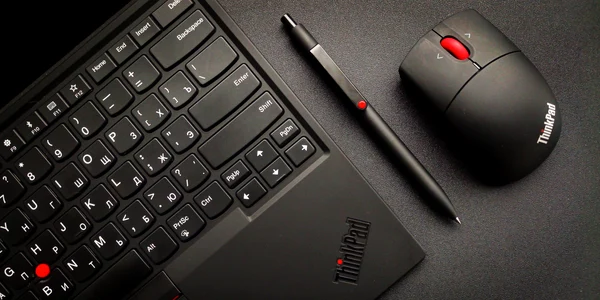 Lenovo ThinkBook FOTO Shutterstock (1) jpg