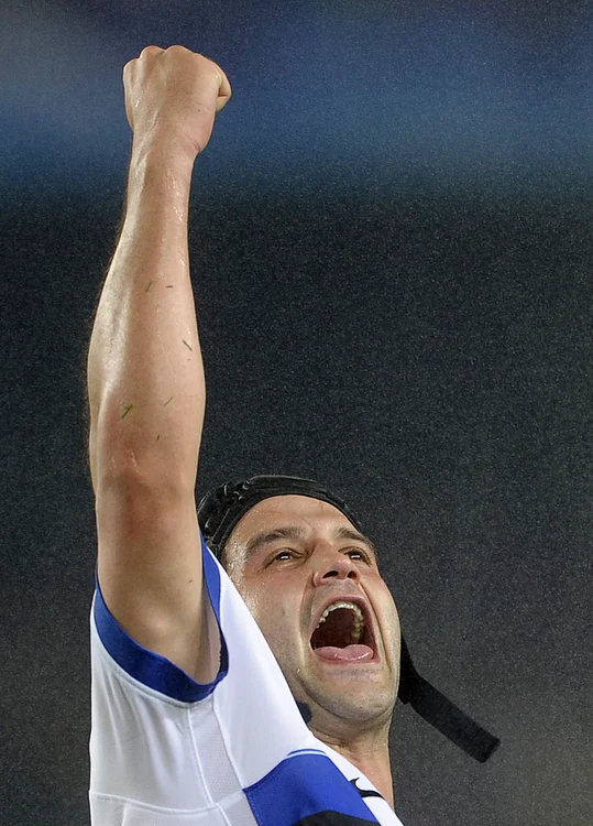 
    Cristi Chivu  