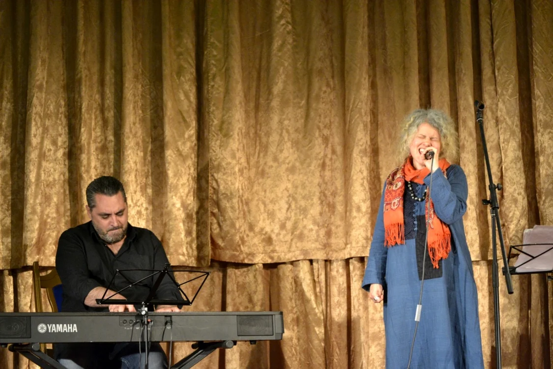 Maria Răducanu şi Sorin Terente, în concert, la Clubul Cultural Decebal FOTO Mircea Merticariu