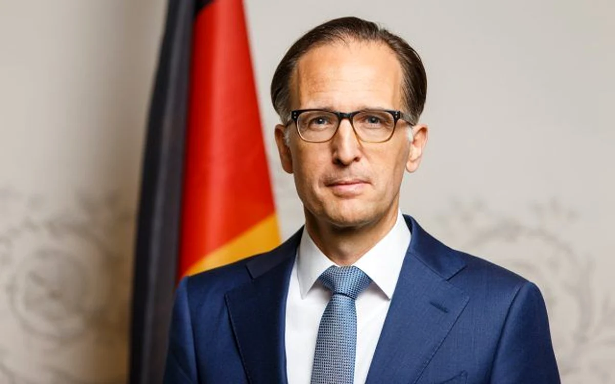 „Acționăm împreună pentru securizarea teritoriului NATO” – interviu cu Peer GEBAUER, ambasadorul Germaniei la București jpeg