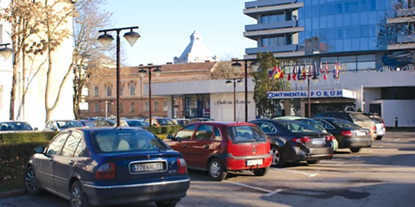 Afluxul turiştilor care tranzitează Aradul în această perioadă este în creştere