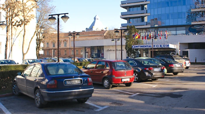 Afluxul turiştilor care tranzitează Aradul în această perioadă este în creştere
