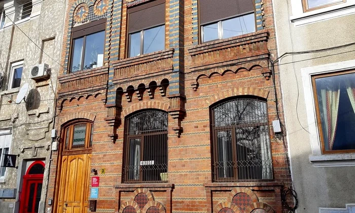 casa maura jpg