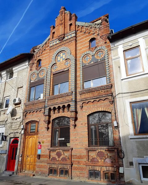 Una dintre cele mai misterioase bijuterii arhitectonice ale Bucureștiului. Secretele Casei Maure, despre care legendele urbane spun că a fost un templu masonic