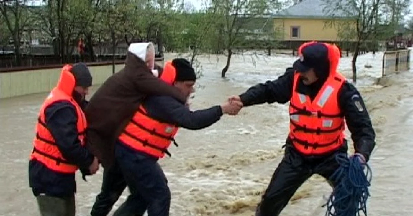 Botoşani: Vin ploile şi vijeliile!