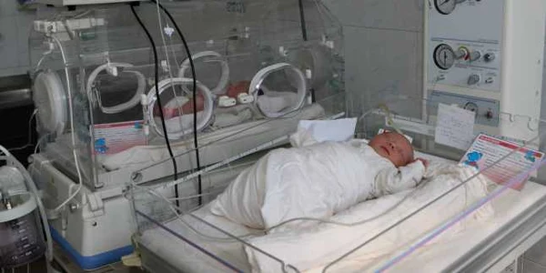 Nou-născuţii cu probleme de sănătate, care trebuie ţinuţi în incubatoare, vor fi transferaţi la Spitalul Clinic de Urgenţă pentru Copii