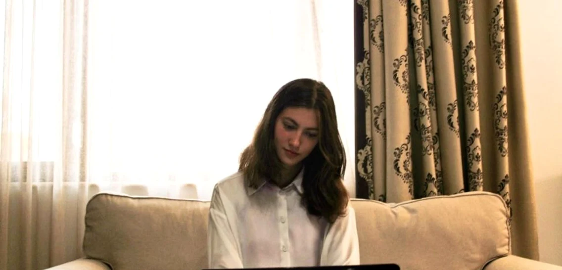 Iulia Maria Rotaru grafician Galati 7
