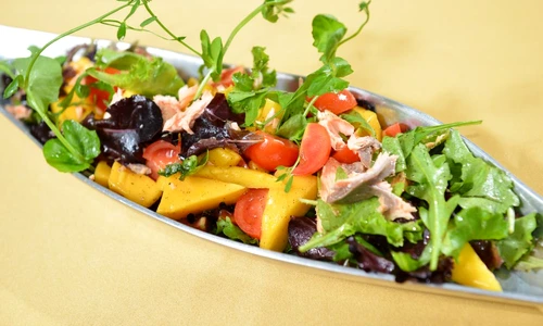 salata usoara cu somon jpeg