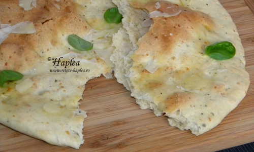 focaccia cu parmezan poza 8 jpeg