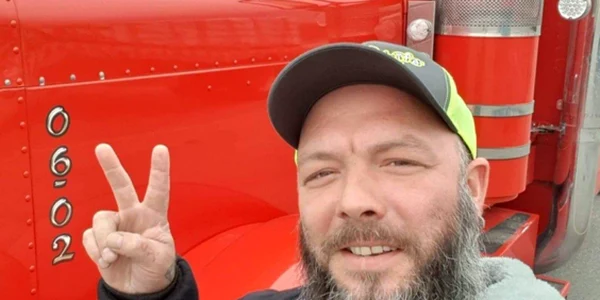  Yohan Flaman un şofer de camion  francez a picat testul pentru imigranţii din Quebec FOTO Yohan Flaman via CTV News Montreal