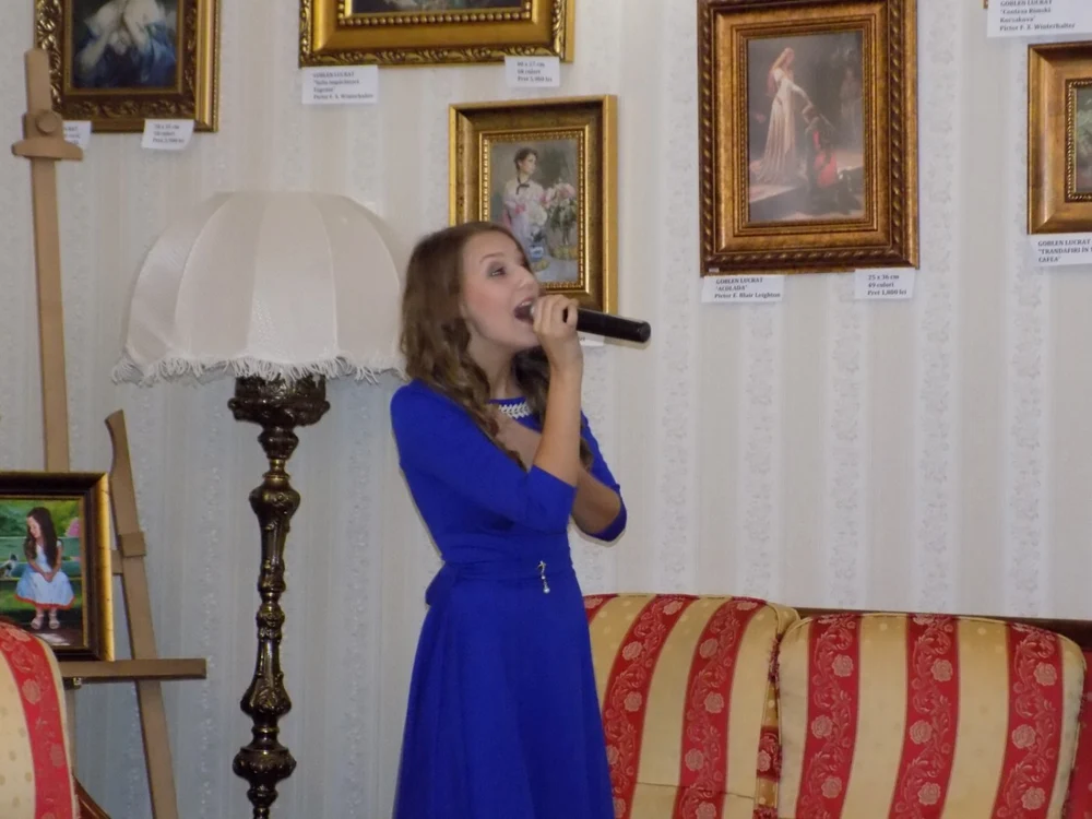 Karina Luncanu (16 ani) a realizat evenimentul „Remember the three M“ FOTO Mircea Merticariu