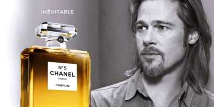 Actorul Brad Pitt, 49 de ani, este, din această lună, primul bărbat care şi-a asociat imaginea cu Chanel no. 5