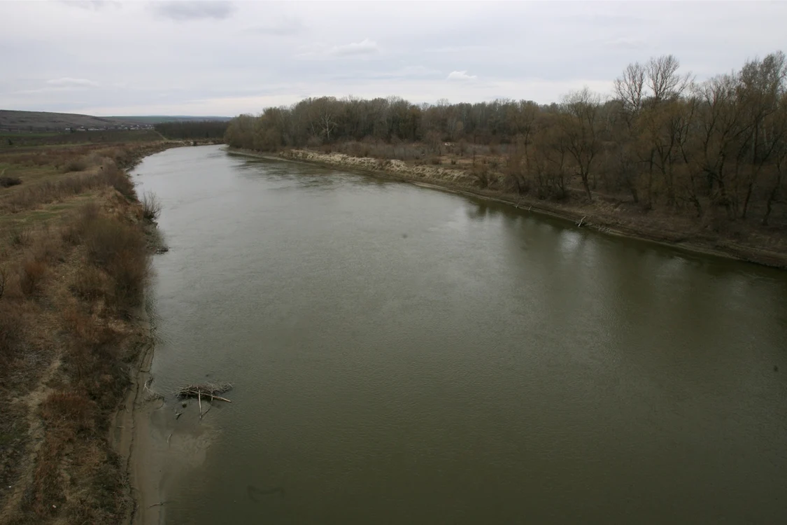 Prutul este frecvent ales de moldoveni pentru a ajunge în România