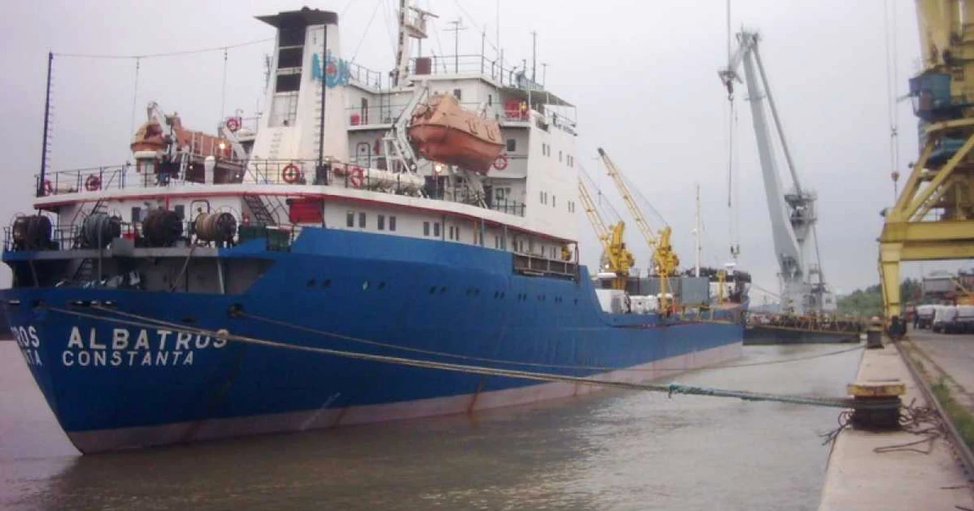 Nava-şcoală Albatros a rămas la cheu FOTO Adevărul Constanţa