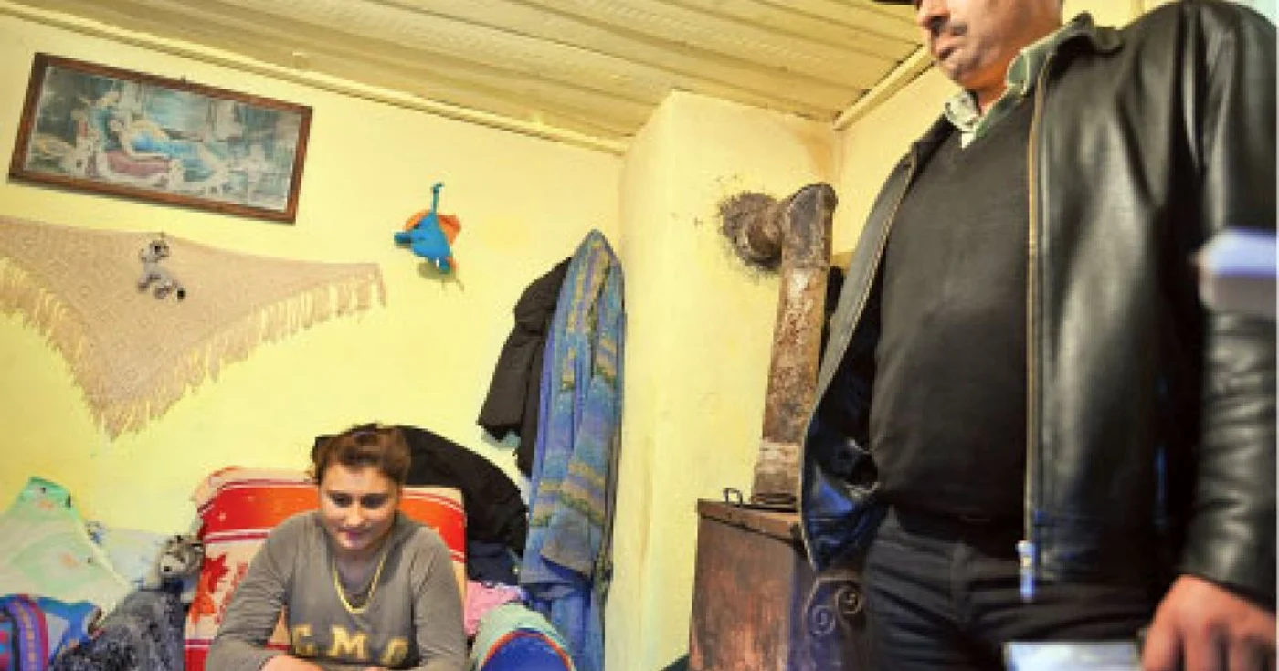 Andreea nu a fost în stare să-i dea prea multe detalii asistentului social care a vizitat-o  