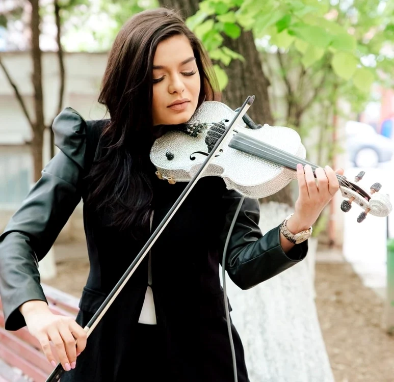 
    Raluca Răducanu  