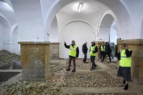 Lucrări de restaurare la Castelul Huniade (© Facebook / Alfred Simonis)